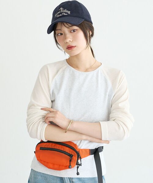 earth music&ecology(アースミュージックアンドエコロジー)の「ラグランスリーブプルオーバー(Tシャツ/カットソー・レディース・チャコールグレー/ライトグレー・FREE)」の1枚目の写真