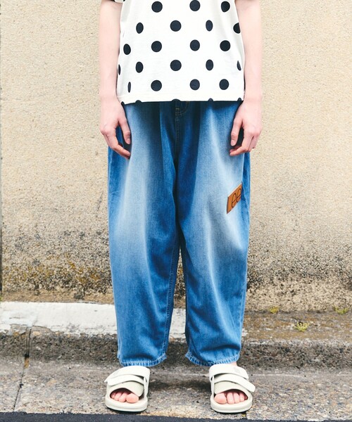 FRAPBOIS(フラボア)の「Lee RIDERS101-Z(デニムパンツ・レディース・ブルー/サックスブルー・M/L)」の1枚目の写真