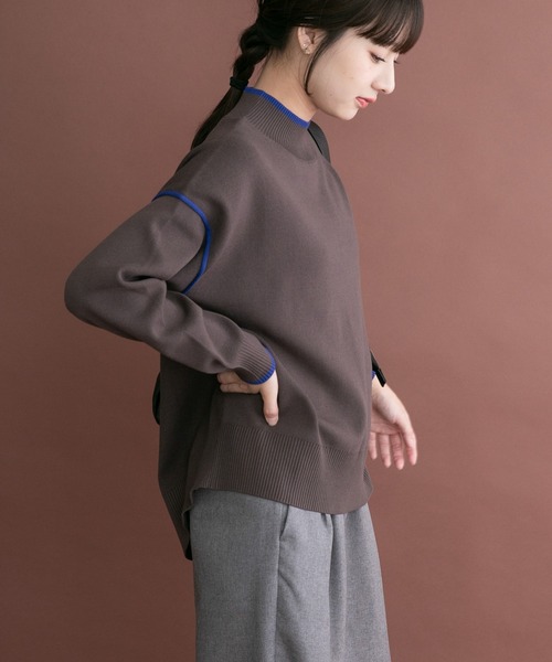 ITEMS URBANRESEARCH(アイテムズ アーバンリサーチ)の「バイカラーハイネックニット(ニット/セーター・レディース・モカ/オフホワイト/グレー/ライトブルー・FREE)」の1枚目の写真
