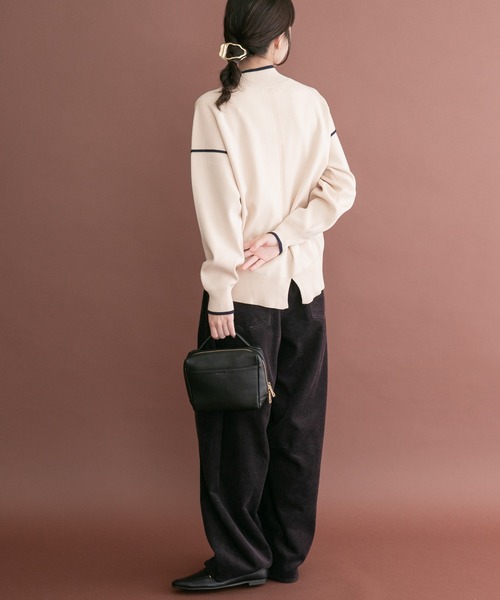 ITEMS URBANRESEARCH(アイテムズ アーバンリサーチ)の「バイカラーハイネックニット(ニット/セーター・レディース・モカ/オフホワイト/グレー/ライトブルー・FREE)」の15枚目の写真