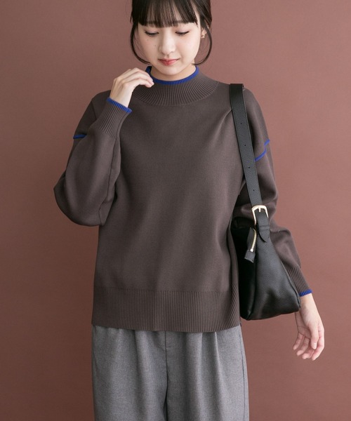 ITEMS URBANRESEARCH(アイテムズ アーバンリサーチ)の「バイカラーハイネックニット(ニット/セーター・レディース・モカ/オフホワイト/グレー/ライトブルー・FREE)」の8枚目の写真