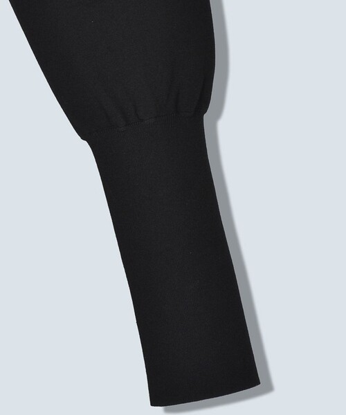 OMMO(オーエムエムオー)の「【OMMO(オーエムエムオー)】VOLUME SLEEVE ZIP KT CD/ボリュームスリーブジップニットカーディガン(カーディガン/ボレロ・レディース・ブラック/カーキ/ブルー・FREE)」の6枚目の写真