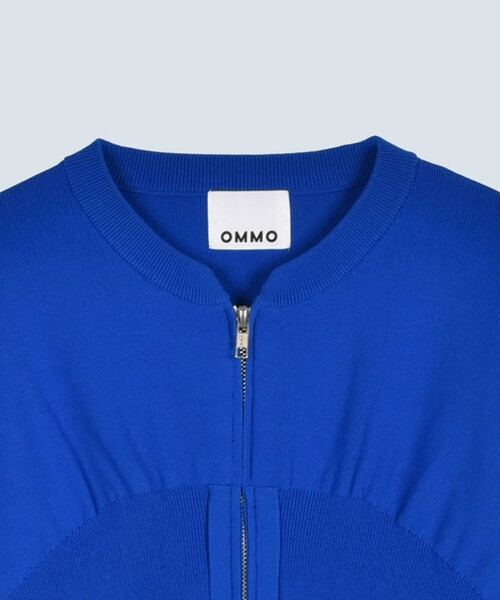 OMMO(オーエムエムオー)の「【OMMO(オーエムエムオー)】VOLUME SLEEVE ZIP KT CD/ボリュームスリーブジップニットカーディガン(カーディガン/ボレロ・レディース・ブラック/カーキ/ブルー・FREE)」の10枚目の写真