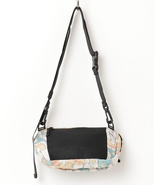 KiU(キウ)の「キウ KiU 300D FRONT POCKET MINI SHOULDER BAG(ショルダーバッグ・レディース・その他・ONE SIZE)」の2枚目の写真
