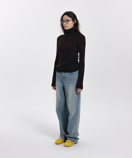 haag(ヘイグ)の「a classic turtle neck (dark brown)(ニット/セーター・レディース・その他・FREE)」の6枚目の写真