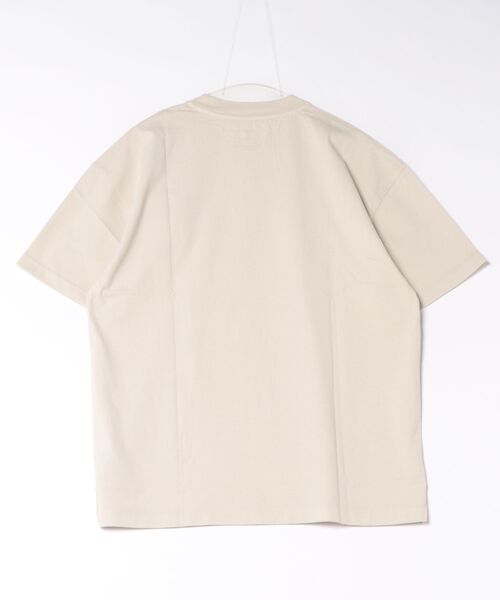 ALLSAINTS(オールセインツ)の「MADDOX RELAXED-FIT COTTON T-SHIRT | MADDOX リラックスフィット コットン Tシャツ(Tシャツ/カットソー・メンズ・ホワイト系その他・XL/L/XS/M/S)」の2枚目の写真