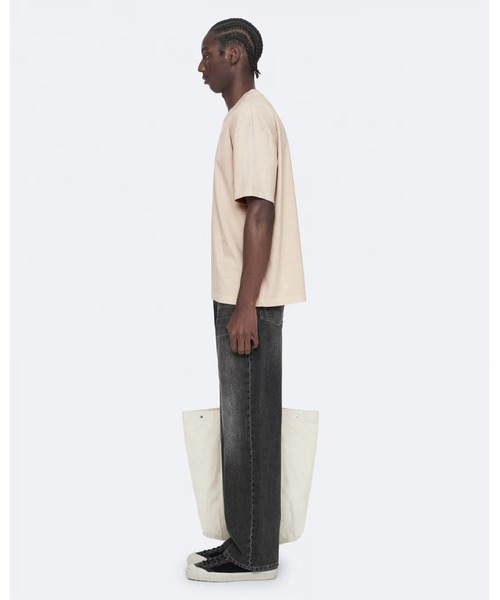 ALLSAINTS(オールセインツ)の「MADDOX RELAXED-FIT COTTON T-SHIRT | MADDOX リラックスフィット コットン Tシャツ(Tシャツ/カットソー・メンズ・ホワイト系その他・XL/L/XS/M/S)」の4枚目の写真