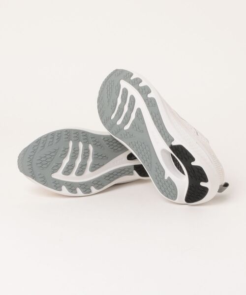 ASBee（アスビー）の「MBT-1000 2 LACEUP W（スニーカー・レディース・ブラック/ホワイト・24.5cm/24.0cm/23.5cm/25.0cm/23.0cm/22.5cm）」の4枚目の写真
