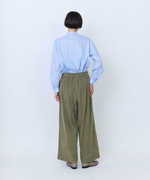 LOISIR(ロワズィール)の「コットン細コールBOXタックワイドパンツ(その他パンツ・レディース・オレンジ/カーキ/ベージュ/チャコールグレー・38/40)」の16枚目の写真