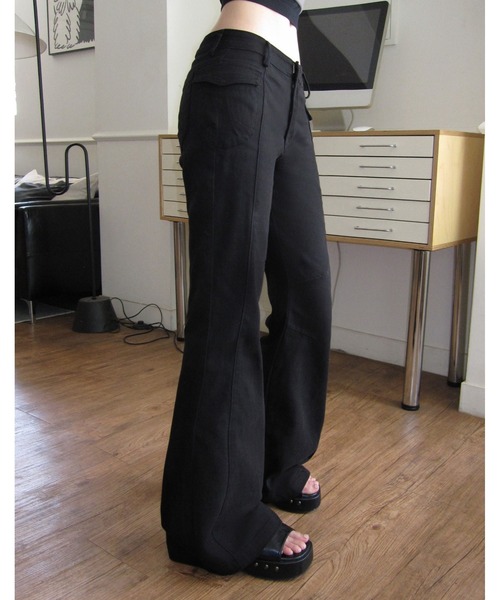 modimood（モディムード）の「フレアフィットセミブーツカットコットンポケットパンツ（その他パンツ・レディース・ブラック/ライトカーキ・LARGE/MEDIUM/SMALL）」の16枚目の写真