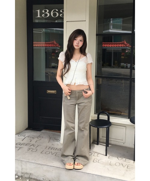 modimood（モディムード）の「フレアフィットセミブーツカットコットンポケットパンツ（その他パンツ・レディース・ブラック/ライトカーキ・LARGE/MEDIUM/SMALL）」の11枚目の写真