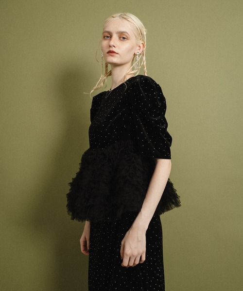 et.UNiVER(エトユニベール)の「Velour Peplum Separate-Look Dress(ドレス・レディース・ブラウン/ブラック/ベージュ・MEDIUM/SMALL/LARGE)」の8枚目の写真