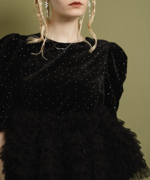 et.UNiVER(エトユニベール)の「Velour Peplum Separate-Look Dress(ドレス・レディース・ブラウン/ブラック/ベージュ・MEDIUM/SMALL/LARGE)」の11枚目の写真