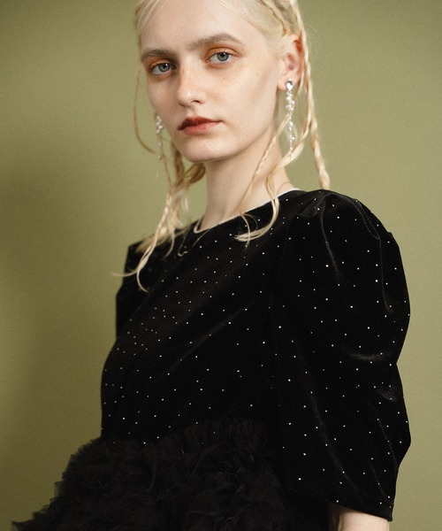 et.UNiVER(エトユニベール)の「Velour Peplum Separate-Look Dress(ドレス・レディース・ブラウン/ブラック/ベージュ・MEDIUM/SMALL/LARGE)」の12枚目の写真
