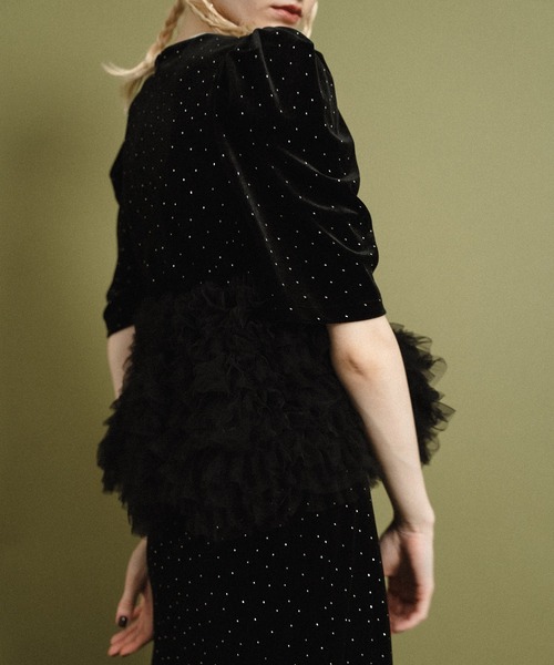 et.UNiVER(エトユニベール)の「Velour Peplum Separate-Look Dress(ドレス・レディース・ブラウン/ブラック/ベージュ・MEDIUM/SMALL/LARGE)」の15枚目の写真