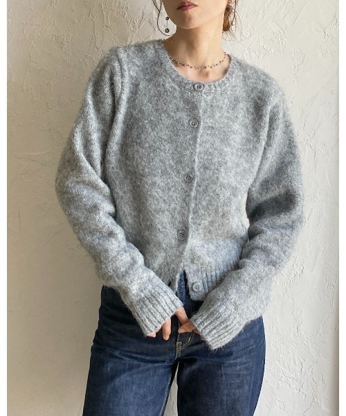 She's Closet(シーズクローゼット)の「ウール混 クルーネック ショート丈 長袖 モヘアタッチ シャギーニットカーディガン(カーディガン/ボレロ・レディース・オフホワイト/ブラック/ブラウン/グレー・FREE)」の5枚目の写真