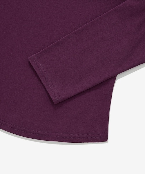 COVERNAT(カバーナット)の「WOMEN COOPER LOGO LONG SLEEVE(Tシャツ/カットソー・レディース・パープル/アイボリー/チャコール・SMALL/MEDIUM)」の13枚目の写真