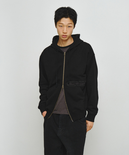 ENDOOR（エンドア）の「Scar ジップアップパーカー（ブラック）（パーカー・レディース・ブラック・LARGE/MEDIUM）」の7枚目の写真