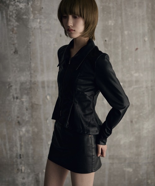 SOI.KUROI(ソイクロイ)の「peplum leather touch jacket / ペプラムレザータッチジャケット(ライダースジャケット・レディース・ブラック・FREE)」の13枚目の写真