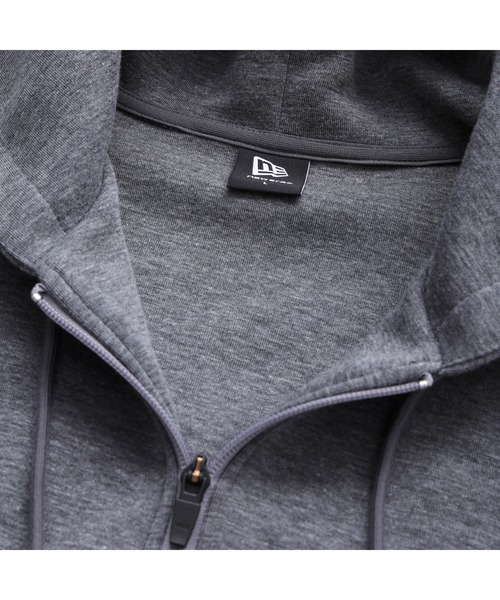 NEW ERA（ニューエラ）の「Tech Sweat Full-Zip Hoodie（パーカー・メンズ・ブラック/グレー/ネイビー・XX-LARGE/X-LARGE/LARGE/MEDIUM/SMALL）」の4枚目の写真