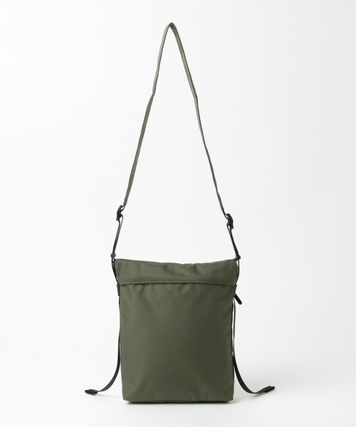 STANDARD SUPPLY（スタンダードサプライ）の「STANDARD SUPPLY×BEAMS PLUS / 別注 ミニショルダーバッグ（ボディバッグ/ウエストポーチ・メンズ・ネイビー/ブラック/オリーブ・ONE SIZE）」の17枚目の写真