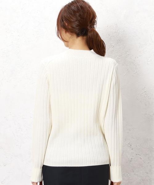 green label relaxing(グリーンレーベルリラクシング)の「KF HandWash FLC RIB H/Nカフス ニット◆(ニット/セーター・レディース・オフホワイト/ライトグレー/ブラウン/ネイビー・FREE)」の5枚目の写真