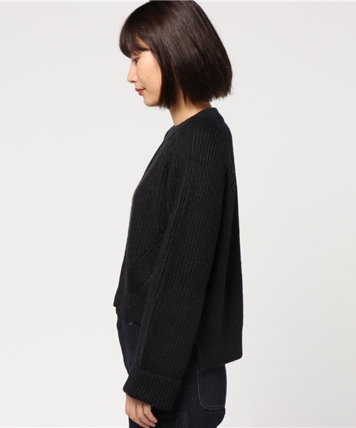 mystic（ミスティック）の「両畦クルーネックニット（ニット/セーター・レディース・ブラック/ピンク/グレー/ベージュ・ﾌﾘ-）」の6枚目の写真