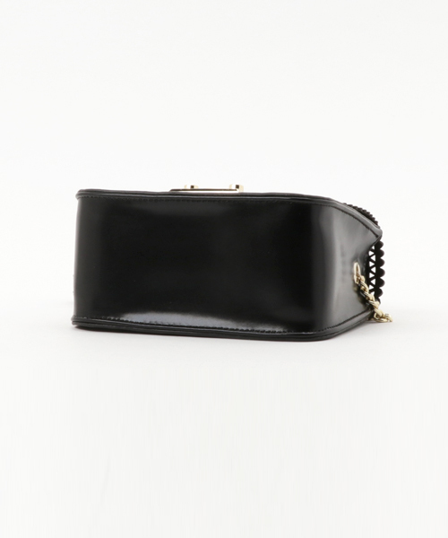 PLAIN CLOTHING（プレーンクロージング）の「【再入荷】レースパンチングバッグ【PLAIN CLOTHING】（ショルダーバッグ・レディース・レッド/キャメル/ネイビー/グレー/ブラック/アイボリー・FREE）」の8枚目の写真