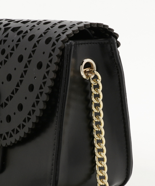 PLAIN CLOTHING（プレーンクロージング）の「【再入荷】レースパンチングバッグ【PLAIN CLOTHING】（ショルダーバッグ・レディース・レッド/キャメル/ネイビー/グレー/ブラック/アイボリー・FREE）」の9枚目の写真