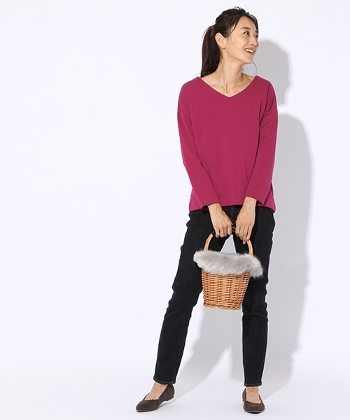 niko and...（ニコアンド）の「マルチファンクションVプルオーバー（Tシャツ/カットソー・レディース・ブラック/ネイビー/パープル/キャメル/クリーム/オフホワイト・LARGE/MEDIUM）」の14枚目の写真