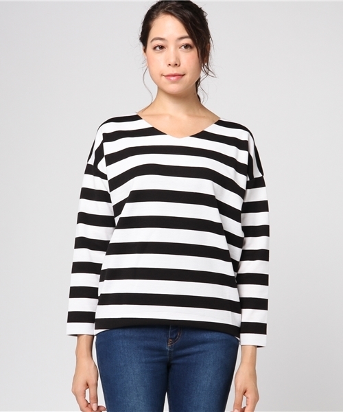 niko and...（ニコアンド）の「マルチファンクションVプルオーバー（Tシャツ/カットソー・レディース・ブラック/ネイビー/パープル/キャメル/クリーム/オフホワイト・LARGE/MEDIUM）」の7枚目の写真