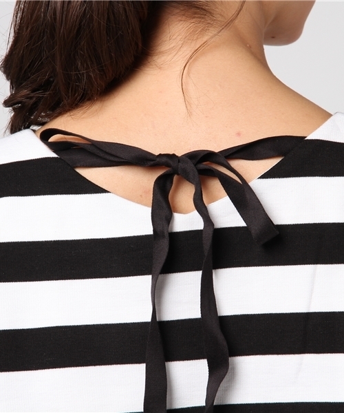 niko and...（ニコアンド）の「マルチファンクションVプルオーバー（Tシャツ/カットソー・レディース・ブラック/ネイビー/パープル/キャメル/クリーム/オフホワイト・LARGE/MEDIUM）」の11枚目の写真