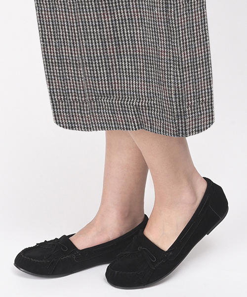 LUGG NAGG（ラグナグ）の「【Le son/ル ソン】スエード リボン モカシン（モカシン/デッキシューズ・レディース・ブラック/レッド/イエロー/モカ/グレー/ライトブラウン・22.5cm/23.5cm/24.5cm）」の8枚目の写真