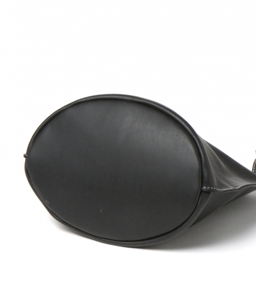 BAYFLOW（ベイフロー）の「フェイクレザーラウンドバッグ（ショルダーバッグ・レディース・ブラック/ブラウン・FREE）」の10枚目の写真