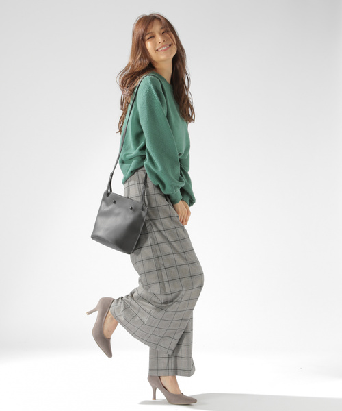 BAYFLOW（ベイフロー）の「フェイクレザーラウンドバッグ（ショルダーバッグ・レディース・ブラック/ブラウン・FREE）」の16枚目の写真