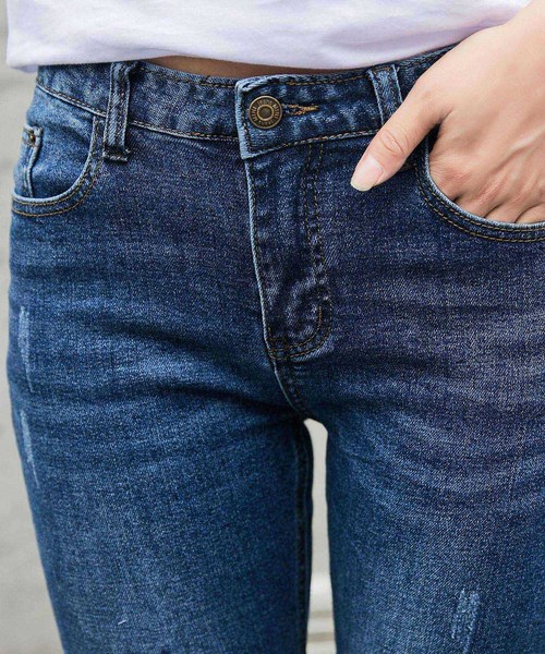 SAISON DE PAPILLON（セゾンドパピヨン）の「裾切りっぱなしアンクル丈スキニーデニム（その他パンツ・レディース・ブルー・S/M/L/XL）」の19枚目の写真