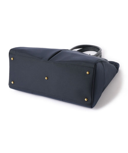 SHIPS（シップス）の「TOFF & LOADSTONE:【タイド】ナイロン ブリーフ バッグ（トートバッグ・メンズ・ブラック/ネイビー・ONE SIZE）」の13枚目の写真