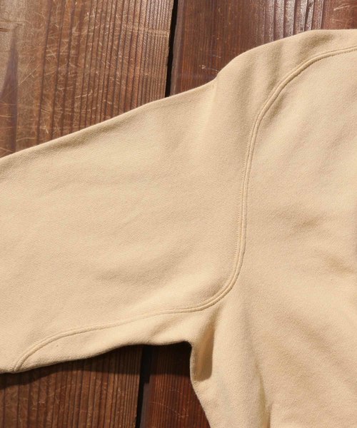 LEVI'S VINTAGE CLOTHING(リーバイスビンテージクロージング)の「LEVI'S(R) VINTAGE CLOTHING ベイメドウズ スウェットシャツ CUSTARD(スウェット・メンズ・マルチ・S)」の4枚目の写真