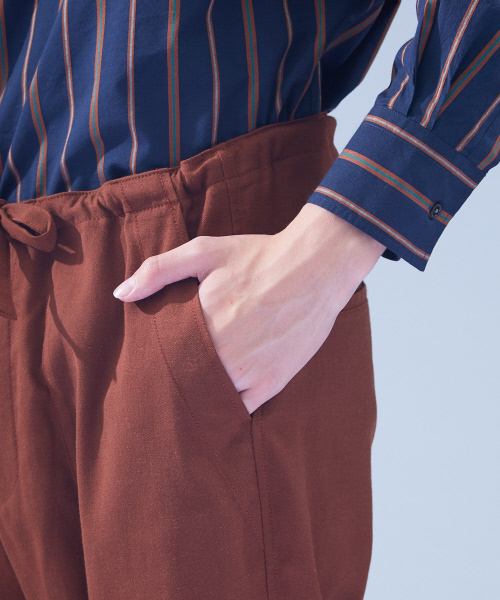ABAHOUSE(アバハウス)の「タスランオックスワイドテーパードファティーグパンツ(その他パンツ・メンズ・アイボリー/ブラウン・46/48)」の10枚目の写真