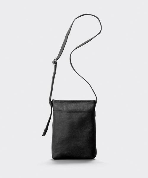aniary 　レザー　ショルダーバッグ aniary ショルダーバッグ ショルダーバッグ（シュリンクレザー