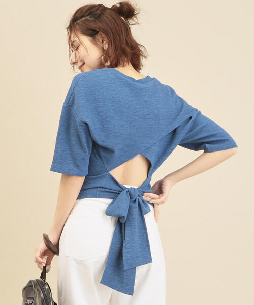BEAUTY&YOUTH UNITED ARROWS(ビューティーアンドユースユナイテッドアローズ)の「BY∴ バッククロスカットソー(Tシャツ/カットソー・レディース・ホワイト/ネイビー/コバルトブルー・FREE)」の3枚目の写真
