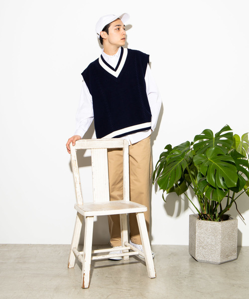 WEGO(ウィゴー)の「WEGO/ラインリブチルデンニットベスト(ベスト・メンズ・ホワイト/ブラック/ベージュ/ネイビー・MEDIUM/LARGE)」の16枚目の写真