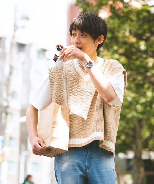 WEGO(ウィゴー)の「WEGO/ラインリブチルデンニットベスト(ベスト・メンズ・ホワイト/ブラック/ベージュ/ネイビー・MEDIUM/LARGE)」の22枚目の写真