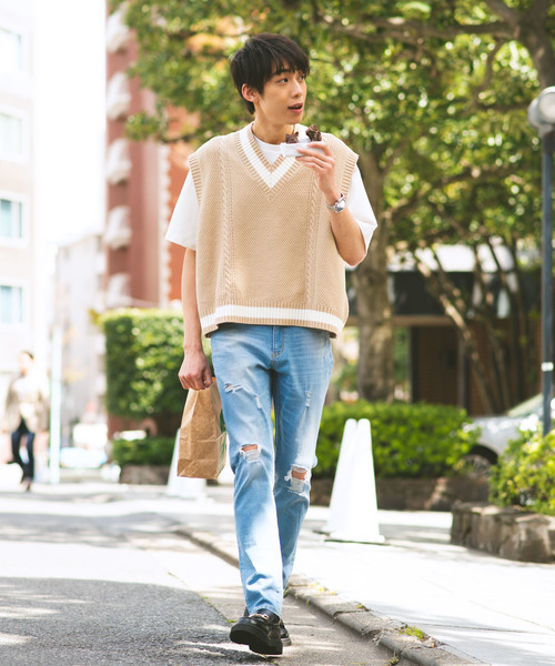 WEGO(ウィゴー)の「WEGO/ラインリブチルデンニットベスト(ベスト・メンズ・ホワイト/ブラック/ベージュ/ネイビー・MEDIUM/LARGE)」の20枚目の写真