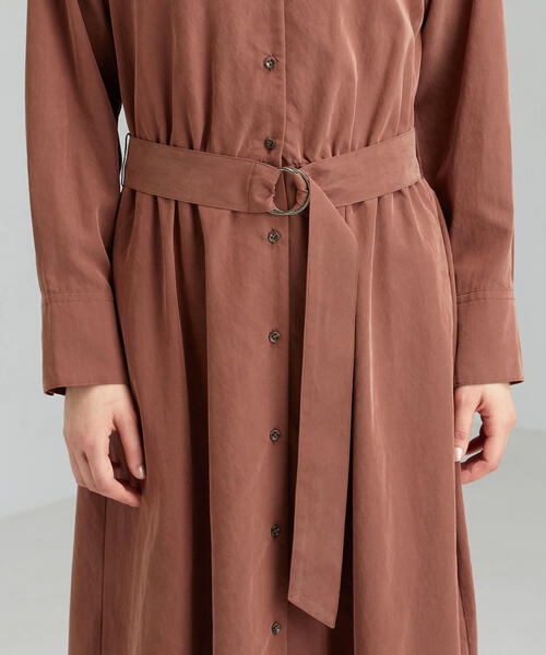 green label relaxing（グリーンレーベルリラクシング）の「FM オープンカラー シャツ ワンピース（シャツワンピース・レディース・ベージュ/ネイビー/ブラウン・FREE）」の15枚目の写真