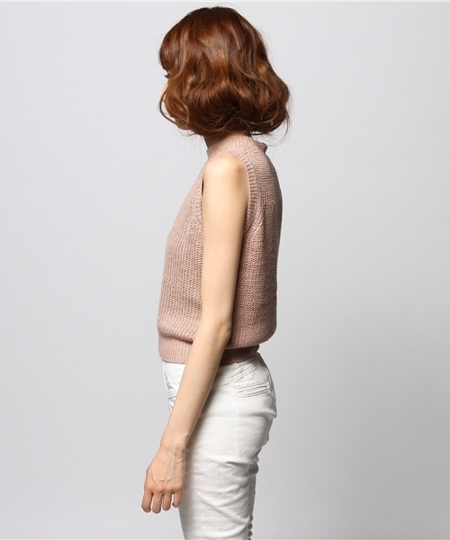 ROSE BUD(ローズバッド)の「LK-14139 HI-NECK CROPPED TANK(ニット/セーター・レディース・ホワイト/ピンクベージュ/ネイビー/ブラック・ONE SIZE)」の7枚目の写真