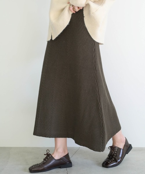 select MOCA（セレクトモカ）の「ニュアンスリブ編フレアニットスカート（スカート・レディース・ブラウン/ブラック・FREE）」の2枚目の写真