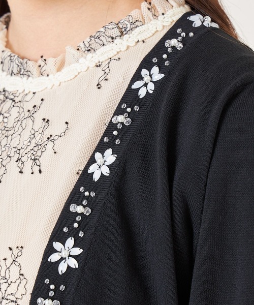 tocco closet(トッコ クローゼット)の「フラワーパールビジュー装飾七分袖ボレロ(カーディガン/ボレロ・レディース・ホワイト/ブラック/グレー・M)」の6枚目の写真