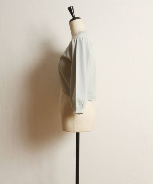 tocco closet(トッコ クローゼット)の「フラワーパールビジュー装飾七分袖ボレロ(カーディガン/ボレロ・レディース・ホワイト/ブラック/グレー・M)」の13枚目の写真