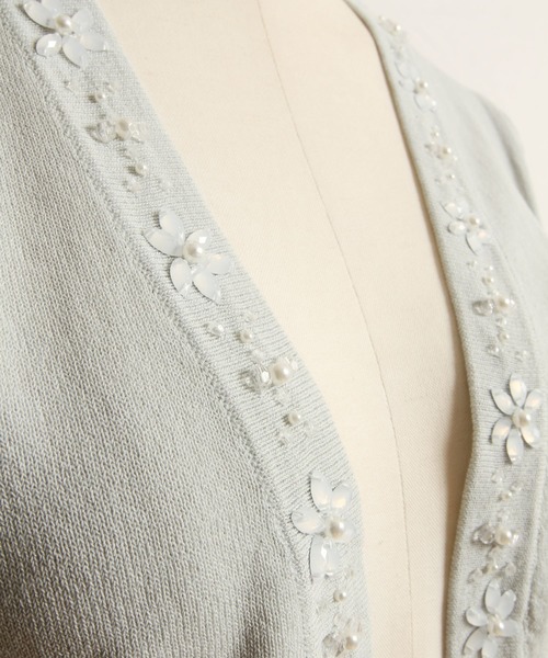tocco closet(トッコ クローゼット)の「フラワーパールビジュー装飾七分袖ボレロ(カーディガン/ボレロ・レディース・ホワイト/ブラック/グレー・M)」の18枚目の写真